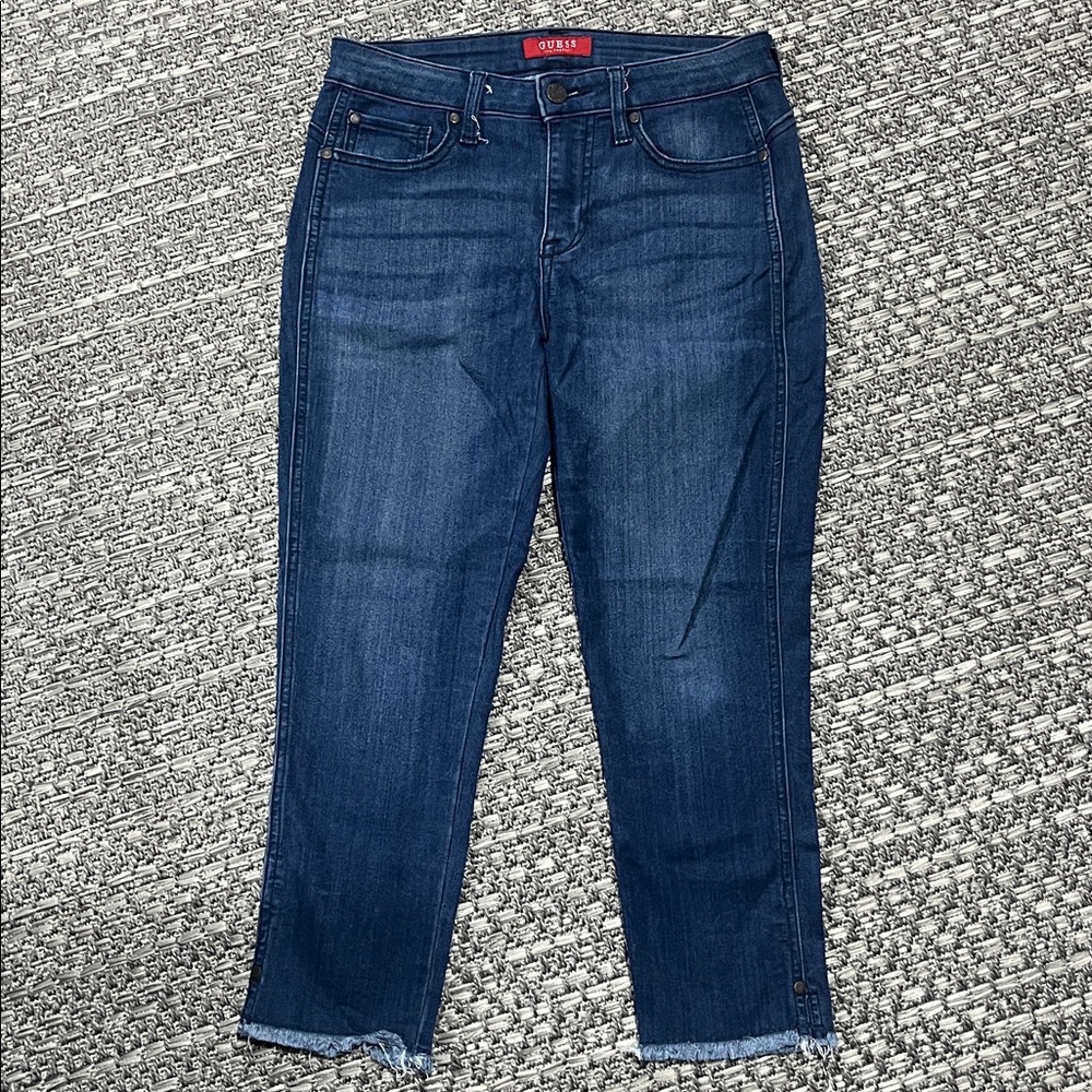 Guess | Distressed Cut Off Jeans